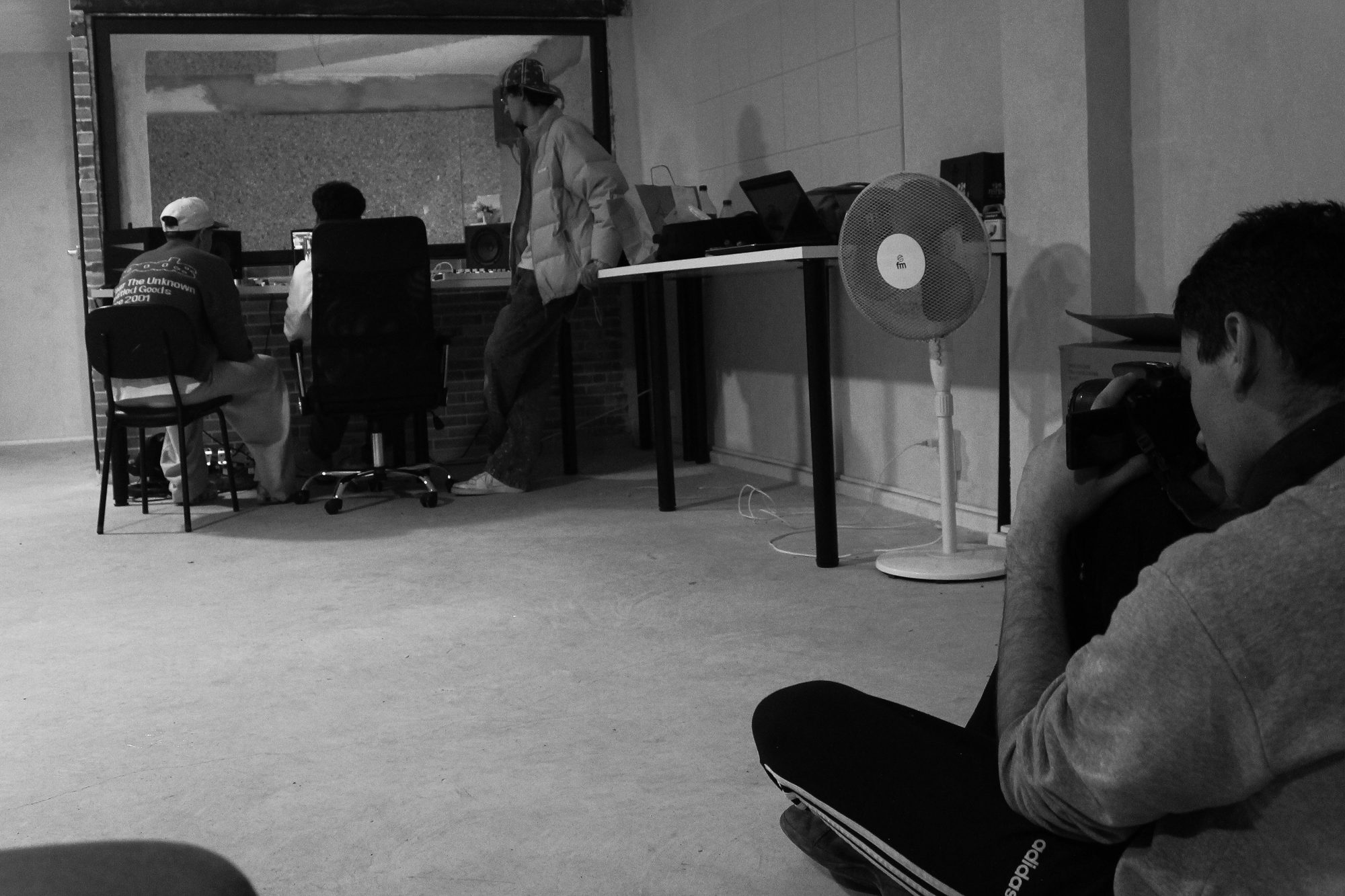 Grabación de contenido y producción en el estudio de LAPURO Records